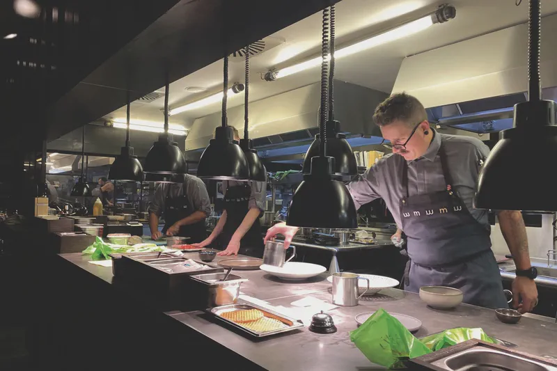 精緻高雅 Restaurant Mlýnec 布拉格餐廳｜依著伏爾塔瓦河畔的頂級料理