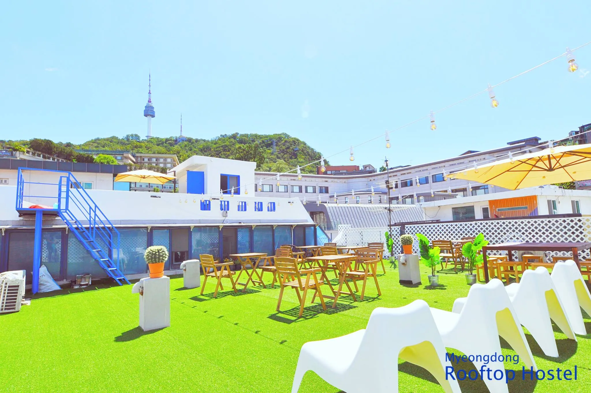 OYO 屋頂旅館外觀｜*照片取自 OYO 屋頂旅館官網