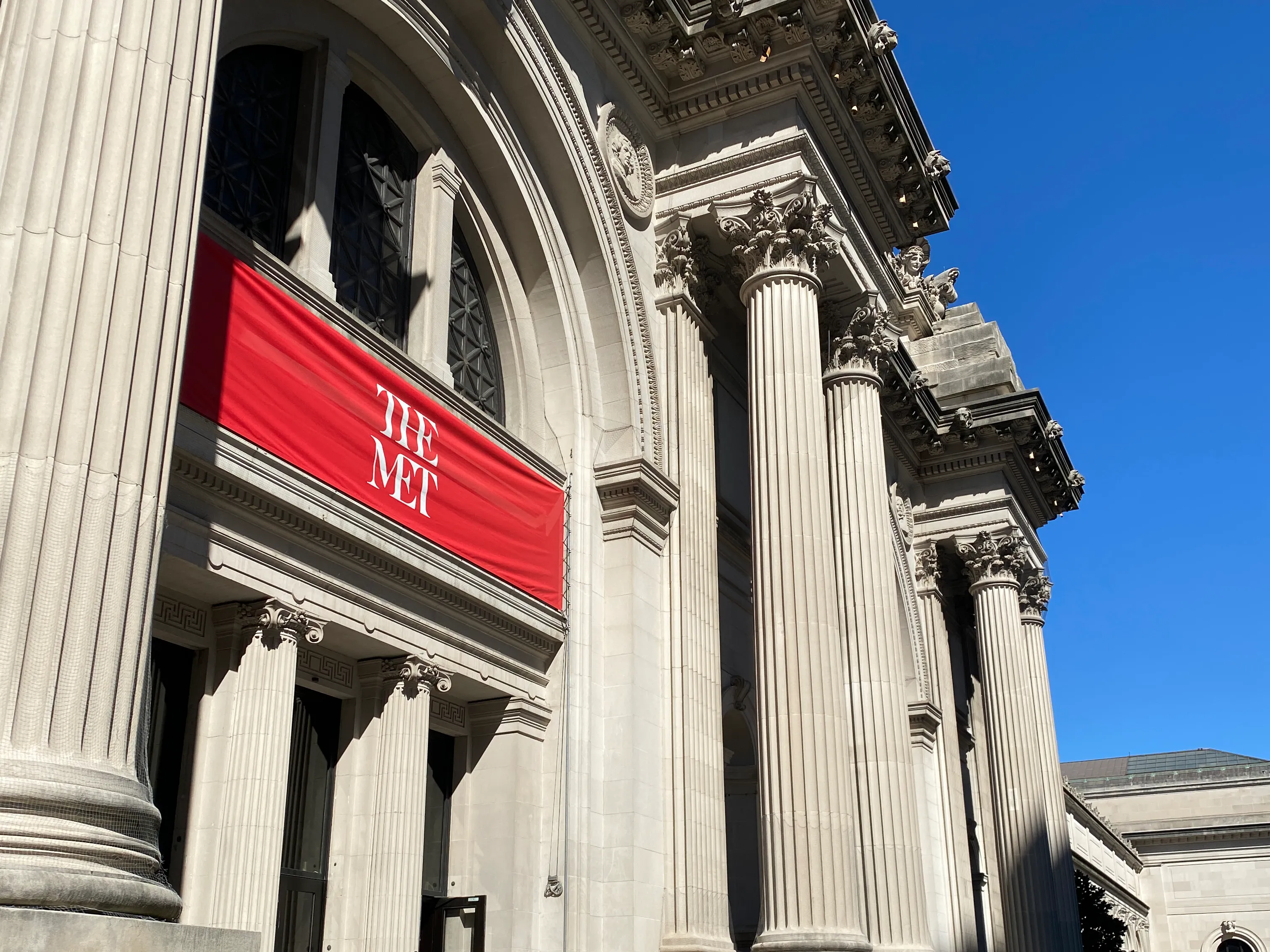 大都會博物館門口