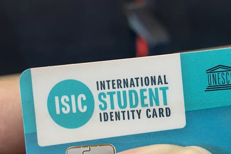 ISIC 國際學生證是什麼？跟一般學生證有什麼不一樣？怎麼申請？申請資格是什麼？效期多長？